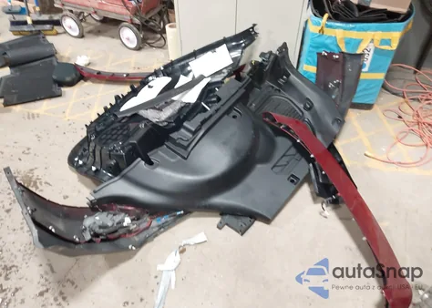 2018 Toyota Rav4 Le из США, поврежденный, VIN JTMBFREV0JD251319